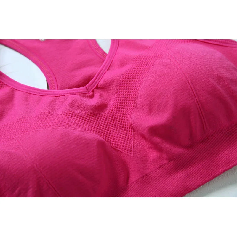 Sutiã esportivo feminino com efeito push up ideal para atividades físicas.
